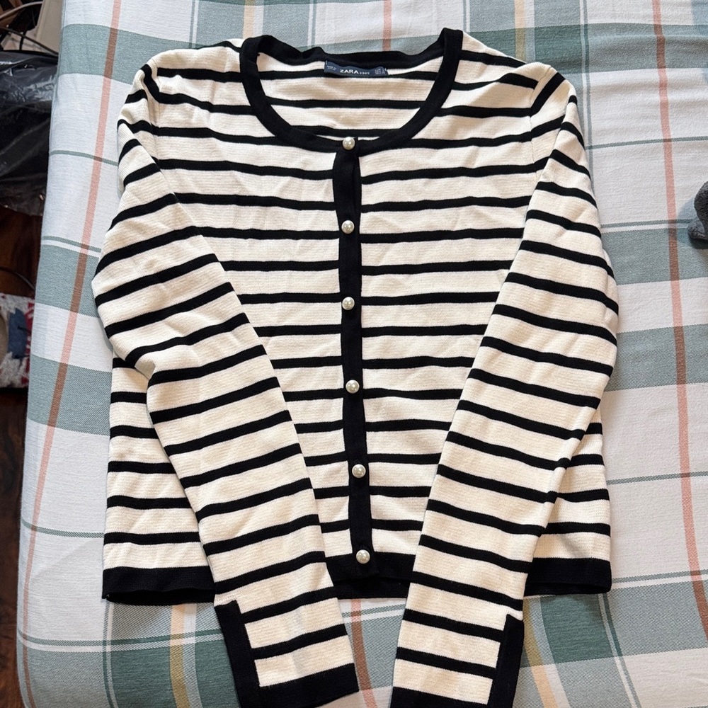 Zara Black and Cream Striped Cardigan